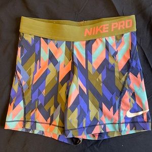Girls Nike Pros, multi color